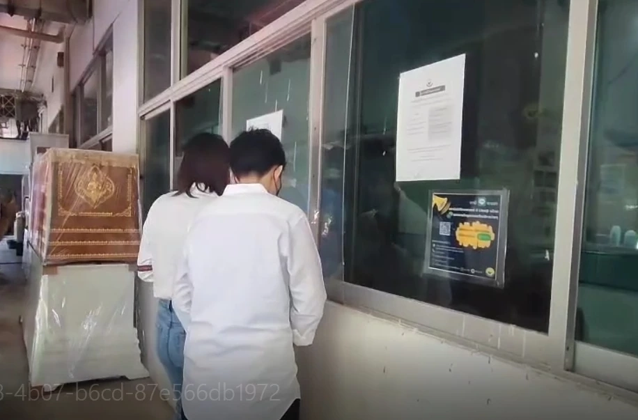 เปิดใจแม่ "น้องโชค" สงสัยปืนลั่นหรือตั้งใจมายิง เผยเตรียมทนายสู้ถึงที่สุด