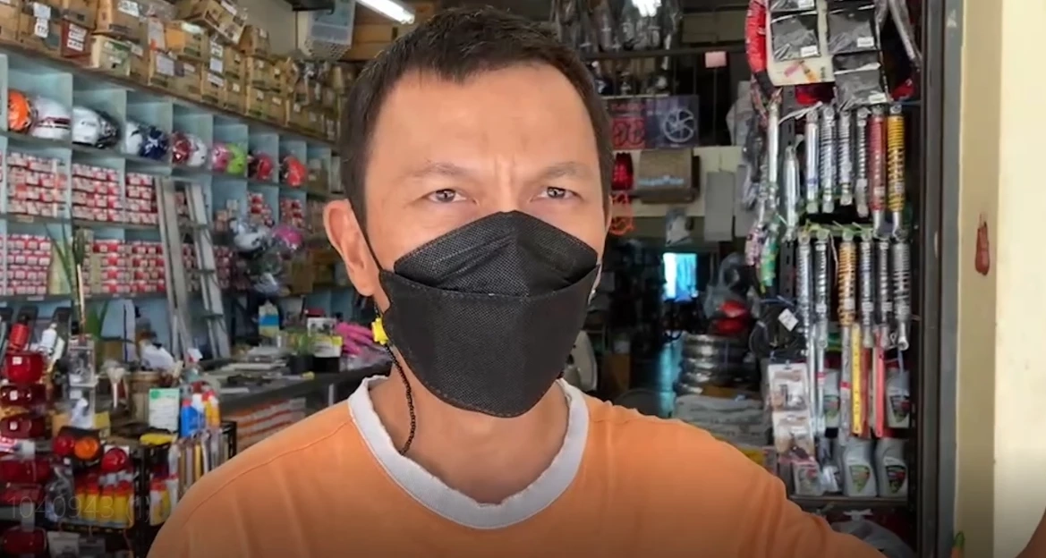 “น.ศ.หนุ่ม” เปิดใจเล่านาทีชีวิต หวิดดับ ถูกไฟดูดกลางถนน ”น้ำท่วมระยอง”