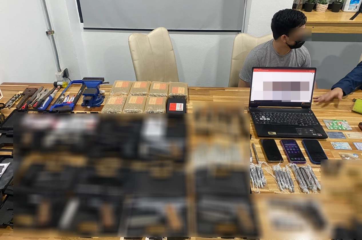 ทลายแก๊งค้าปืนออนไลน์รายใหญ่ ขายผ่าน YouTube กลุ่มไลน์ มากกว่า 500 กระบอก