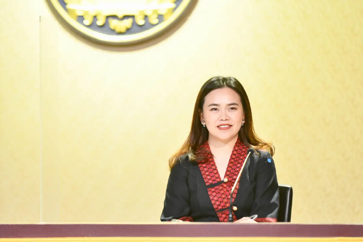 น.ส.ไตรศุลี ไตรสรณกุล รองโฆษกประจําสํานักนายกรัฐมนตรี ระวังถูกหลอกอ้างชื่อ "อนุทิน-ศักดิ์สยาม" กว้านซื้อต้นกระท่อม