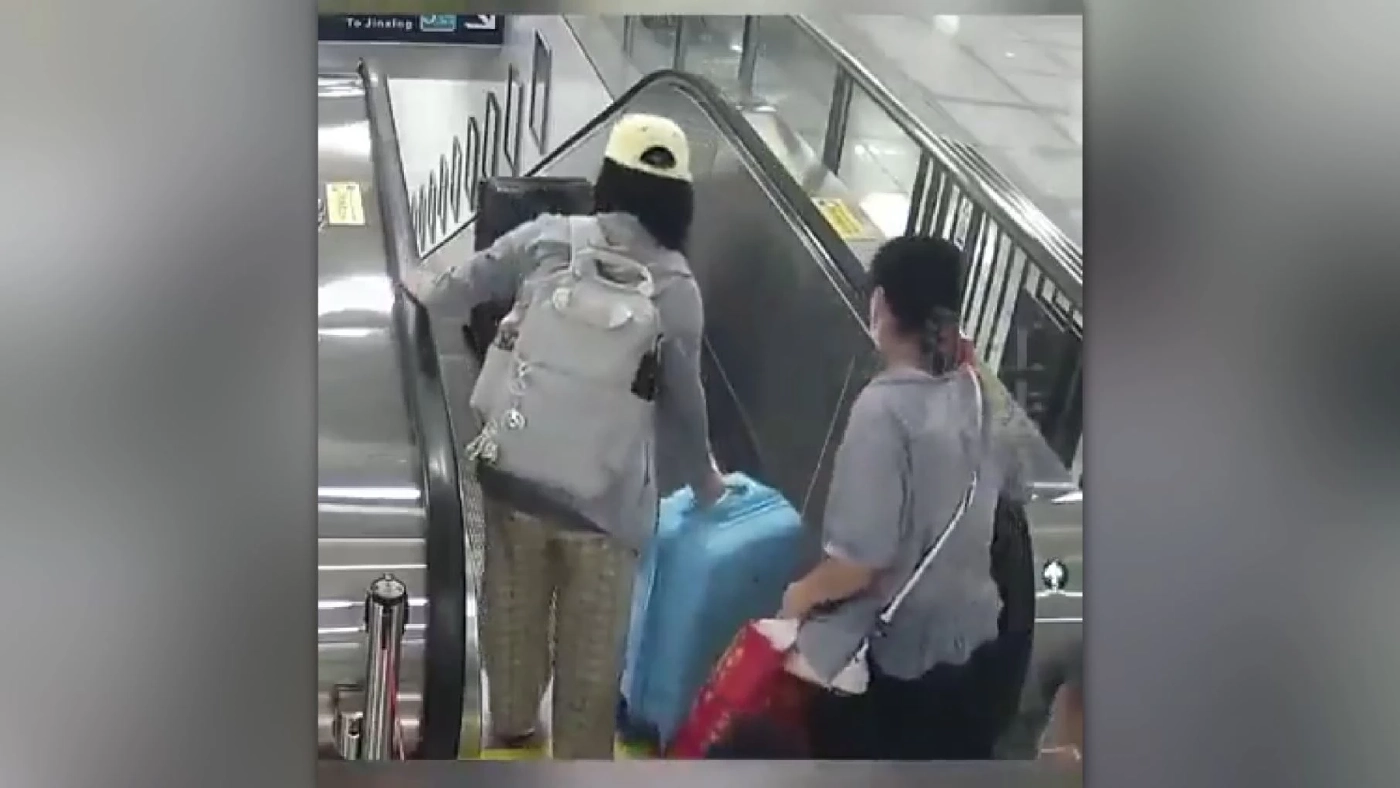 ญี่ปุ่นรณรงค์ให้ใช้ลิฟต์สำหรับขนกระเป๋าใบใหญ่ (คลิป)