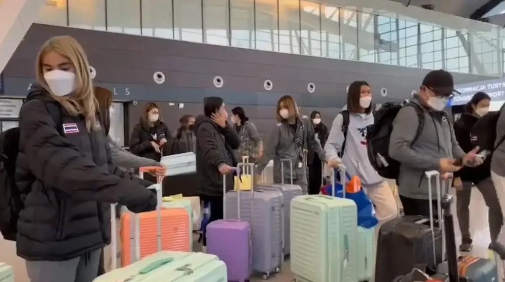 "วอลเลย์บอลสาวไทย" เดินทางสุดทรหด ก่อนดวลโปแลนด์ ศึกชิงแชมป์โลกนัด 2