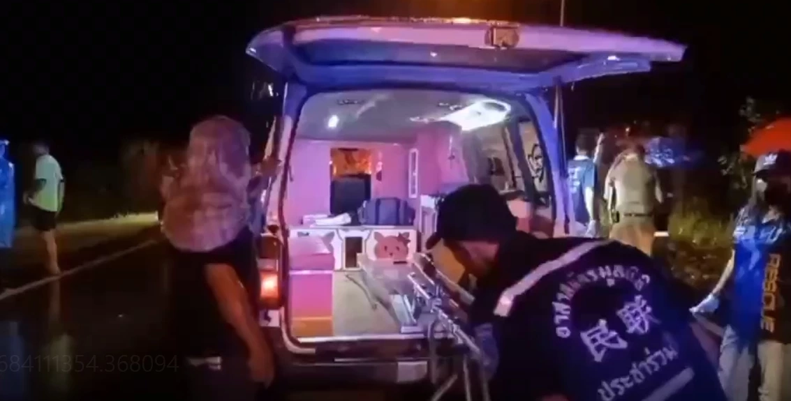 ยิงโหด ! นักเรียนชั้นม.6 ดับ 3 ราย ทิ้งร่างข้างถนน เผารถจยย.ซ้ำ วอดทั้งคัน