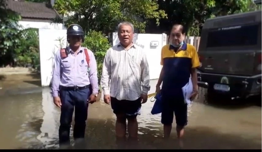 ไม่เคยท่วมยังท่วม"วัชระ"ร้องชัชชาติเร่งสูบน้ำช่วยชาวบ้านสวนหลวงด่วน