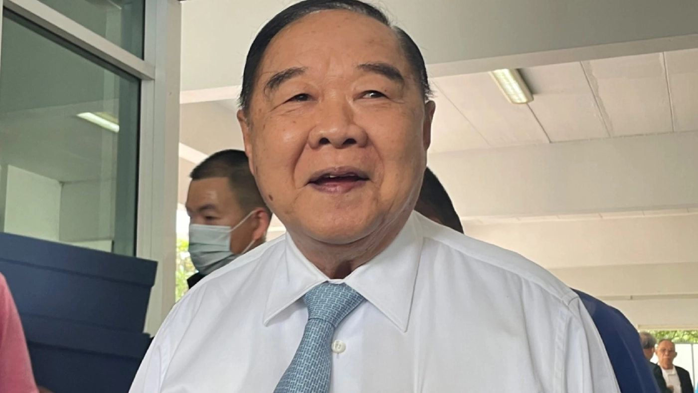 พล.อ.ประวิตร ยินดี &quot;น้องเอ็นโซ่&quot; คว้ารางวัลแชมป์แข่งโกคาร์ทระดับโลก