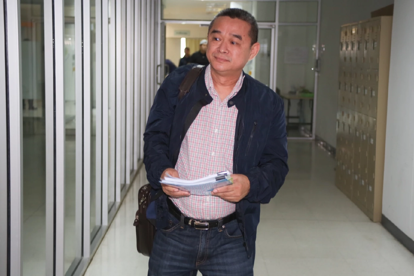 เรืองไกร  ลีกิจวัฒนะ