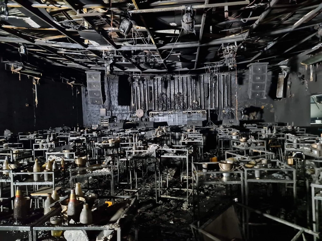 ไฟไหม้ผับดัง เมาท์เทน บี ล่าสุด "ทหารหนุ่มยศเรือโท" เสียชีวิตเพิ่มเป็นรายที่ 23