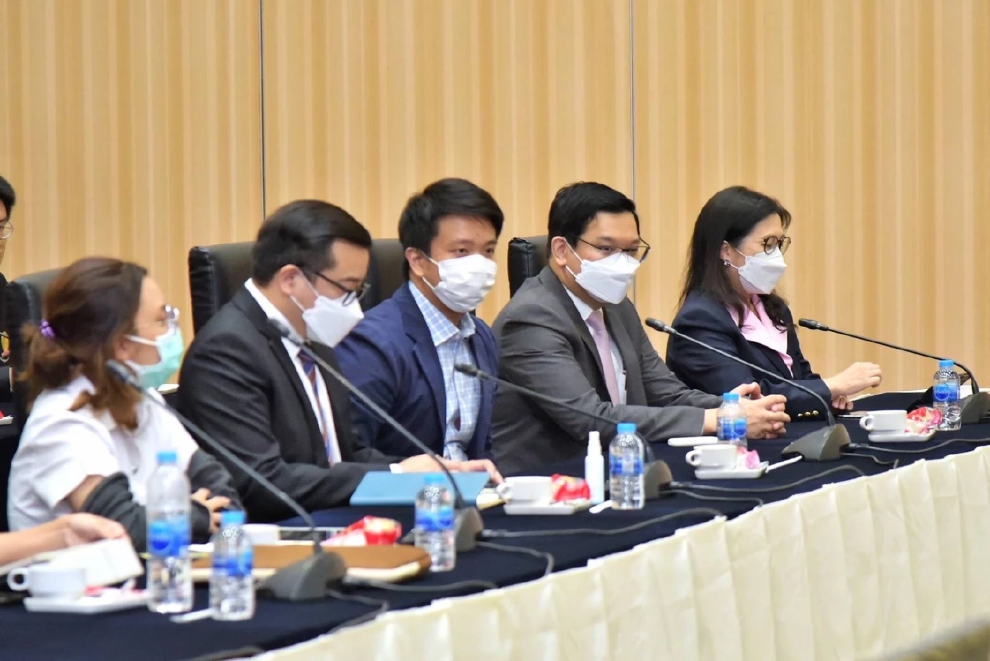 ผบ.ตร.มอบประกาศนียบัตรนิสิตจุฬาฯ ตามโครงการ Special LawLAB