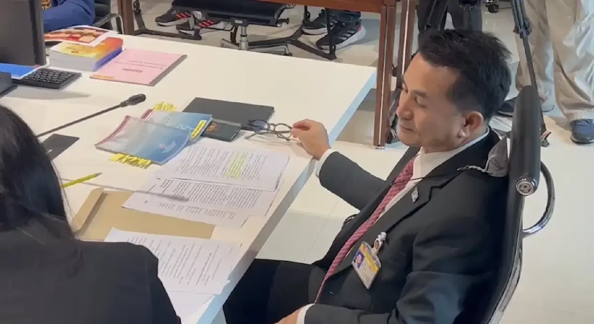 ฝ่ายค้านเกาะติดศาลรัฐธรรมนูญวินิจฉัยนายก 8 ปี