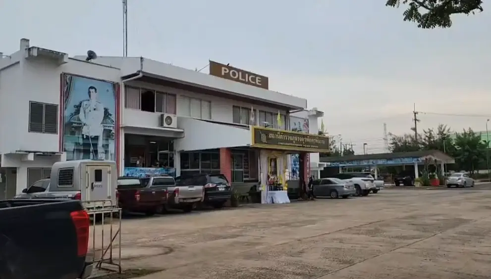 เปิดคลิปนาที ผัวเก่ารัวยิงอดีตเมียอุกอาจกลางร้านหมูกระทะ (มีคลิป)