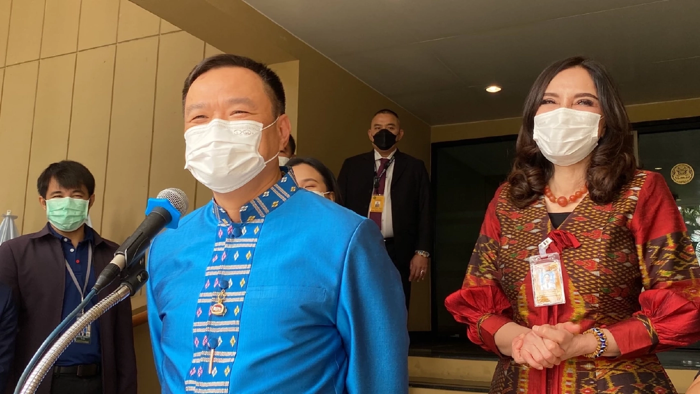 อนุทิน ชาญวีระกูล