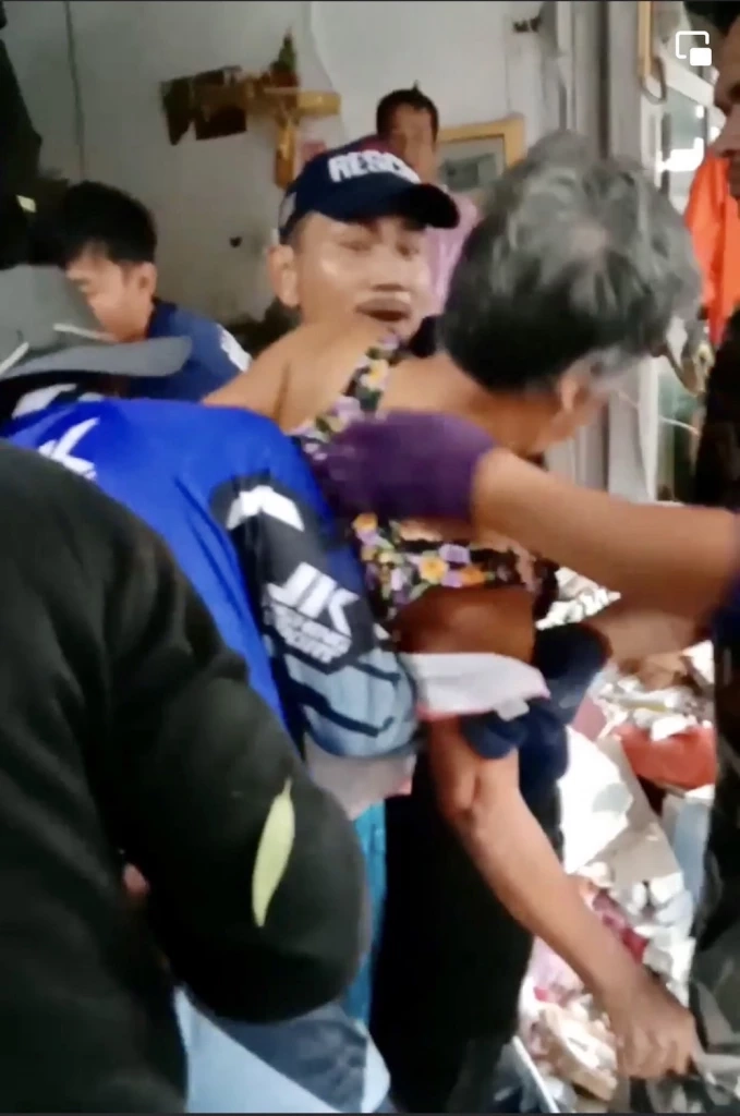 เกาะช้างดินถล่มทับยาย