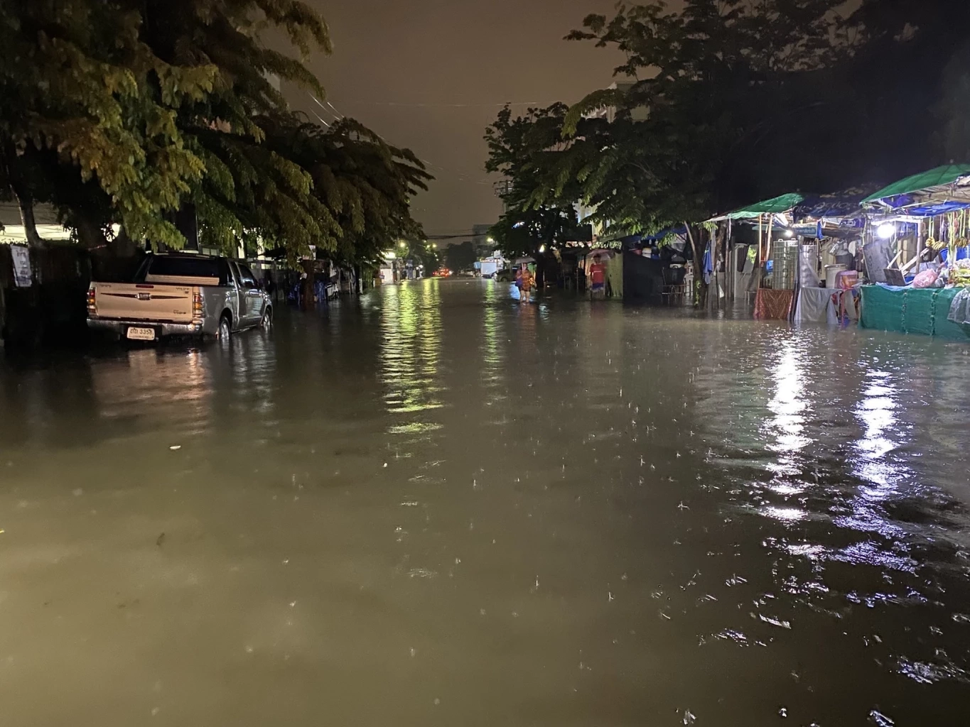 น้ำท่วมย่านรามอินทรา