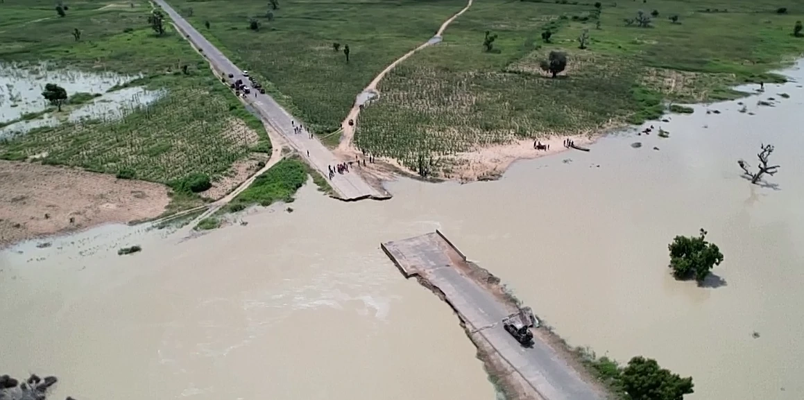 ไนจีเรียสู้น้ำท่วมครั้งเลวร้ายสุด ตลอดปีคร่าชีวิต 300 ราย