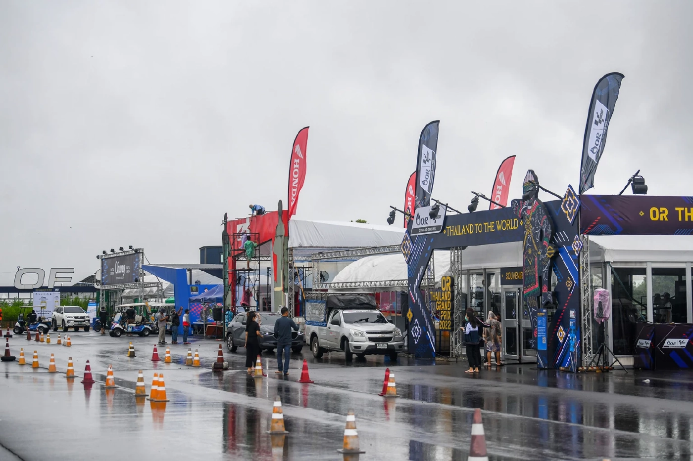 สู้ไม่ถอย! ฝ่ายจัดเร่งเตรียมพร้อมรับมือ "พายุโนรู" จ่อถล่มศึกโมโตจีพีที่บุรีรัมย์