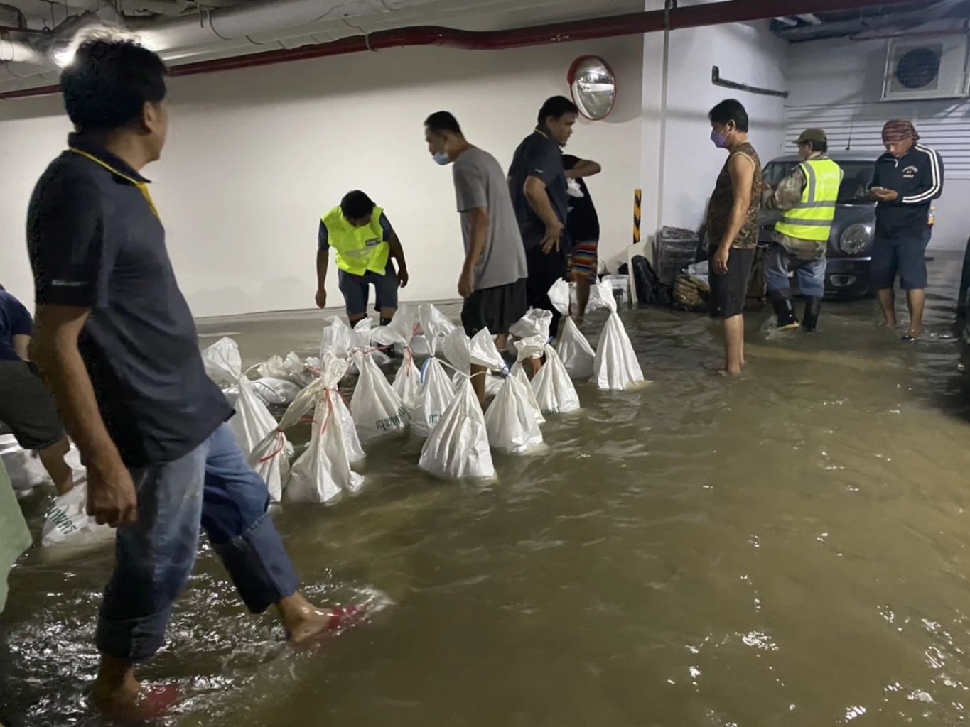 น้ำท่วมกทม.