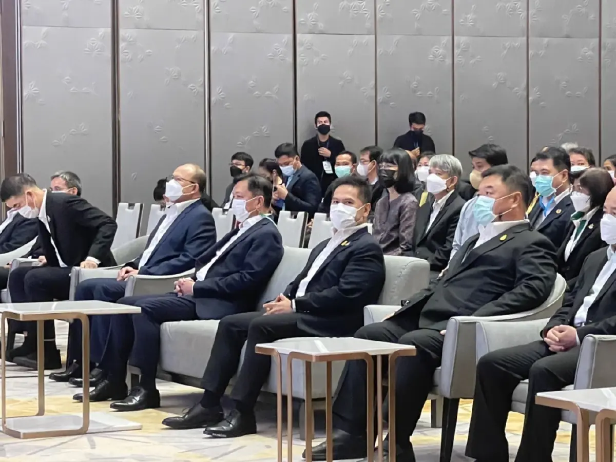 "วราวุธ"จับมือ 59 มหาวิทยาลัย "ลด-เลิก"ใช้ถุงพลาสติก สู่เป้าหมาย Net Zero