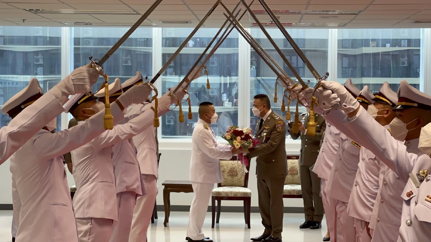 บก.ปคม. ครบรอบวันสถาปนา 13 ปี จัด “ลอดซุ้มกระบี่” ให้ตำรวจเกษียณ