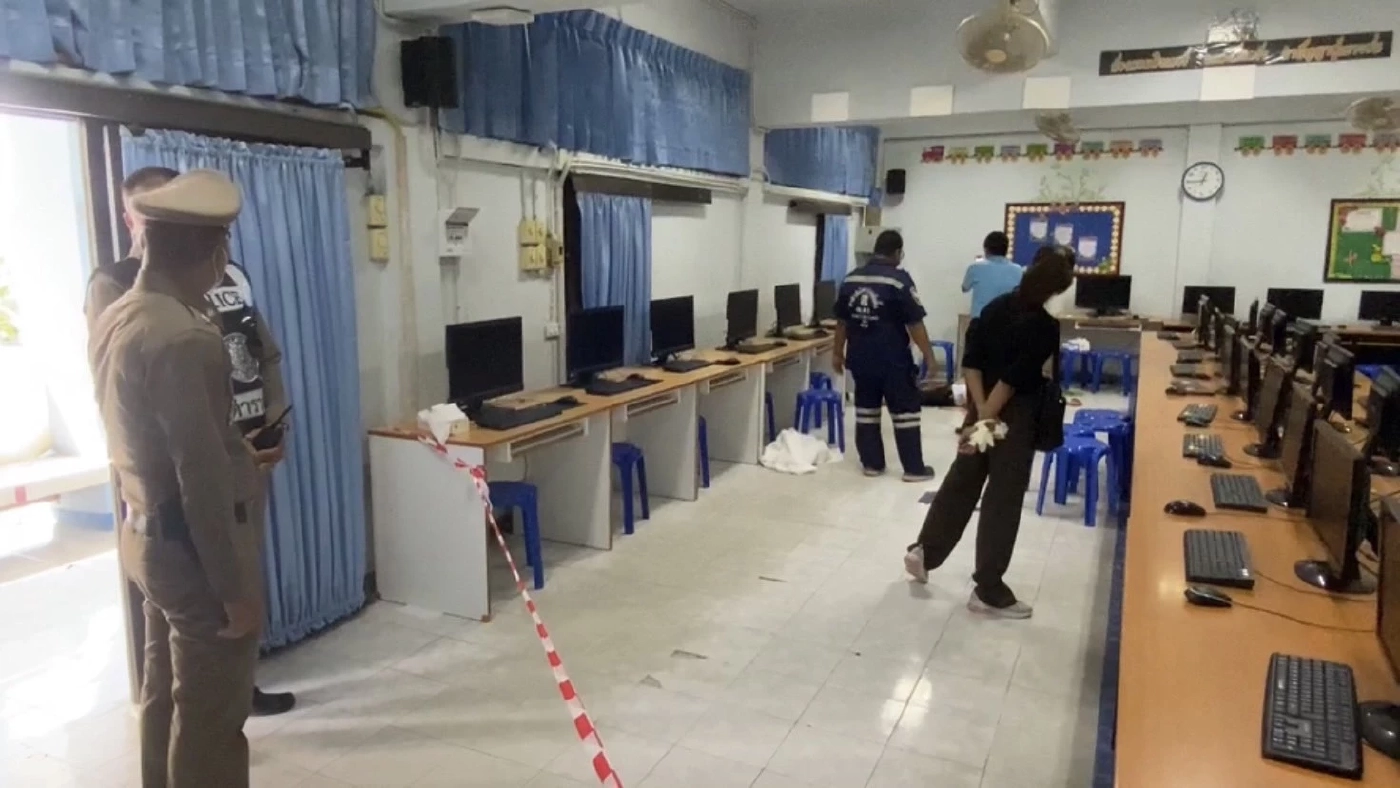 ม.3 สารภาพแล้ว ปืนลั่นเจาะหัวเพื่อนดับ คาห้องคอมพิวเตอร์