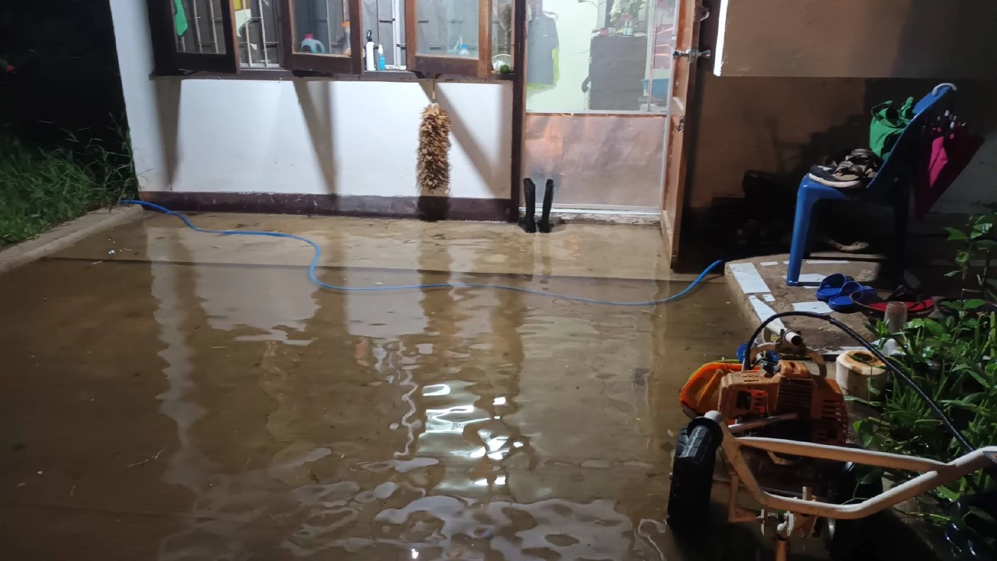 น้ำทะลักท่วมโซนศก.ชัยภูมิ เร่งป้องโรงพยาบาล ก่อน"พายุโนรู"ถล่ม (คลิป)