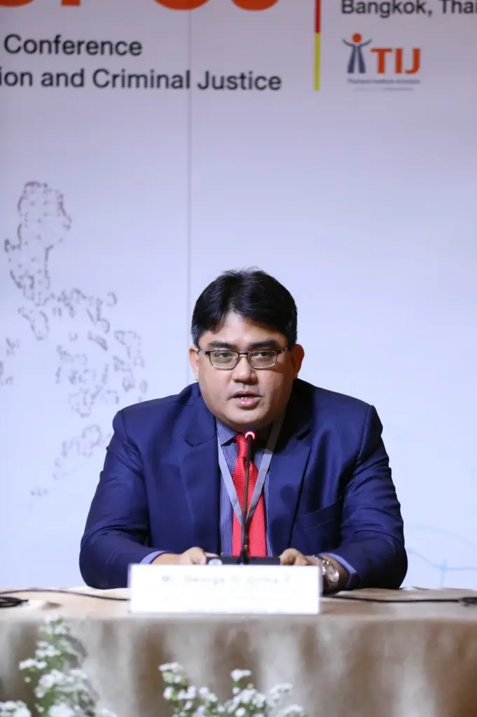 "จอร์จ โอ ออร์ธา ลี" ผู้แทนจากกรมยุติธรรม ประเทศฟิลิปปินส์และหัวหน้าคณะเจ้าหน้าที่อาวุโสอาเซียนด้านกฎหมาย