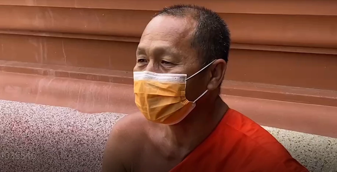 แก๊งโจ๋แค้นคู่อริ ทำลายป้ายวัดถ่ายคลิปเย้ย โซเชียลเดือดแห่ประณาม (มีคลิป)