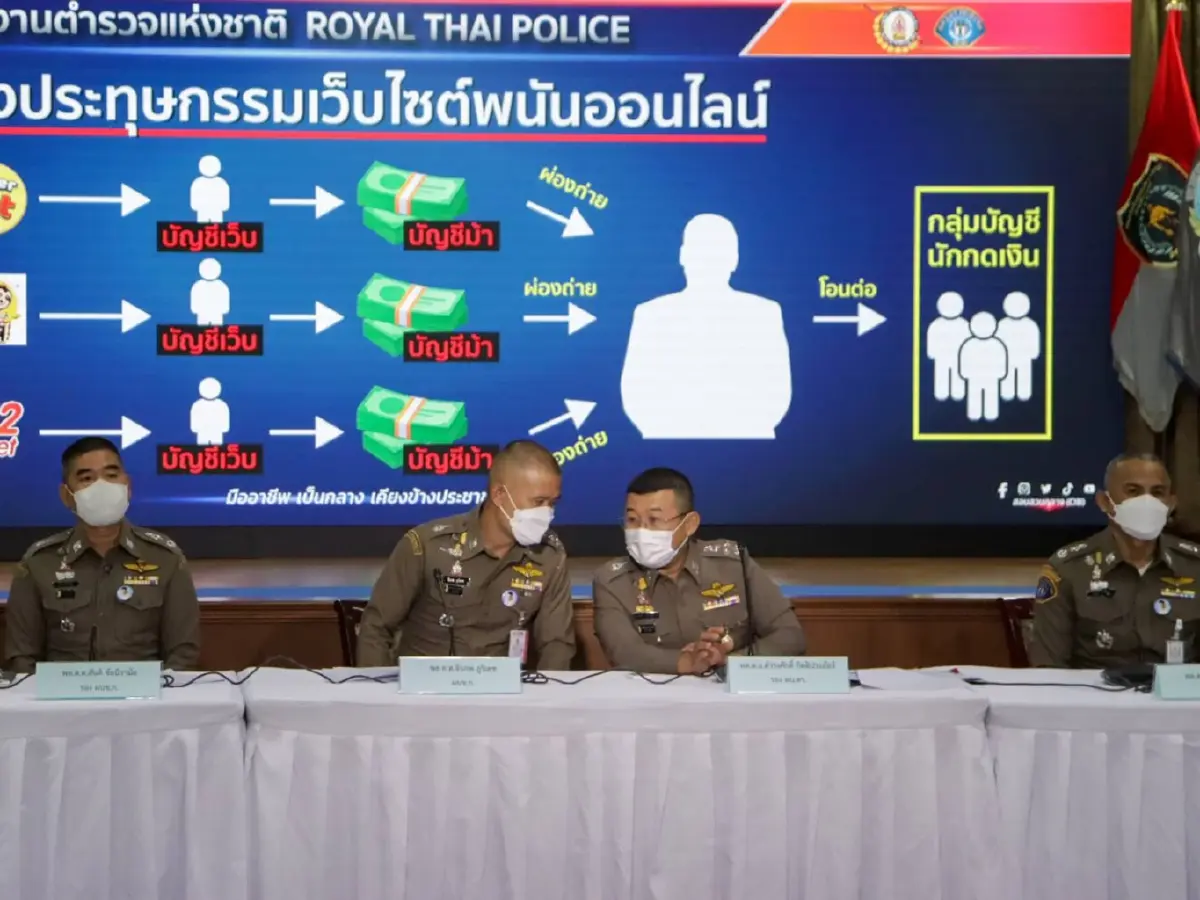 ว่าที่ ผบ.ตร. โชว์ผลทลายเครือข่ายพนันออนไลน์ Fat Fast ฟันกำไร 800 ล้าน