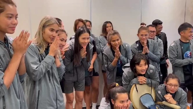 “ลุงป้อม” โทรสายตรงให้กำลังใจ นักตบลูกยางสาวไทย สู้ศึกชิงแชมป์โลก