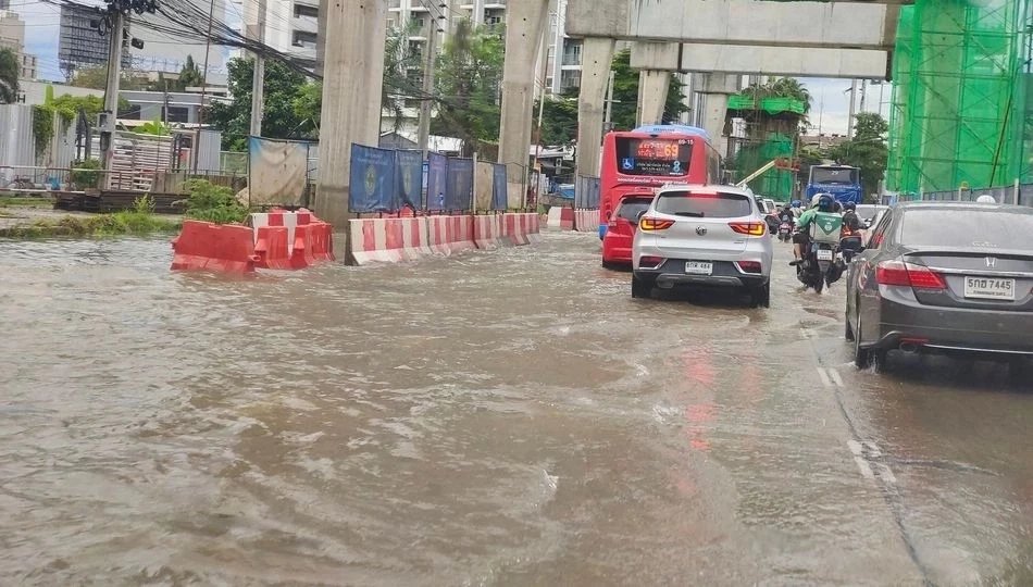 เช็กด่วน 17 จุดหลัก "น้ำท่วมขัง” ในกทม.วันนี้ ล่าสุดเขต “บางเขน” อ่วมหนัก