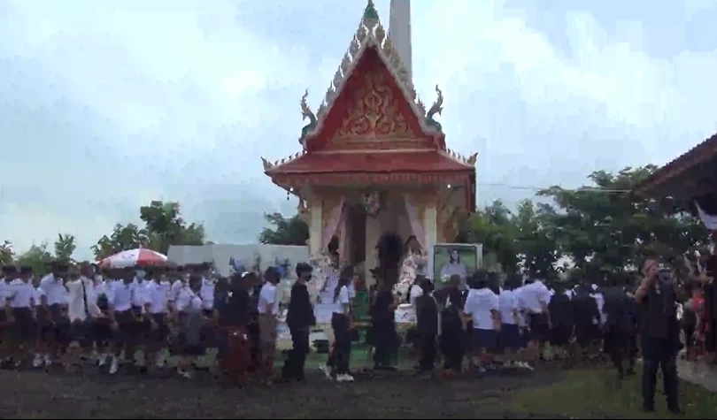 “น้องฟิล์ม” สิงร่างทรงบอกลาช้างคู่ใจ พ่อแม่รับยังทำใจไม่ได้ (มีคลิป)