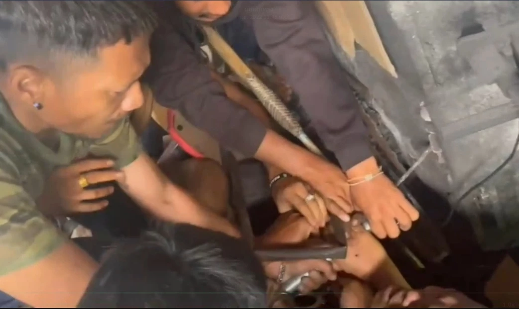 สิ้นฤทธิ์ หนุ่มรัวปืนมั่วเพื่อนบ้านเจ็บ-รถยนต์เสียหาย หลังเจรจากว่า 12 ชม.