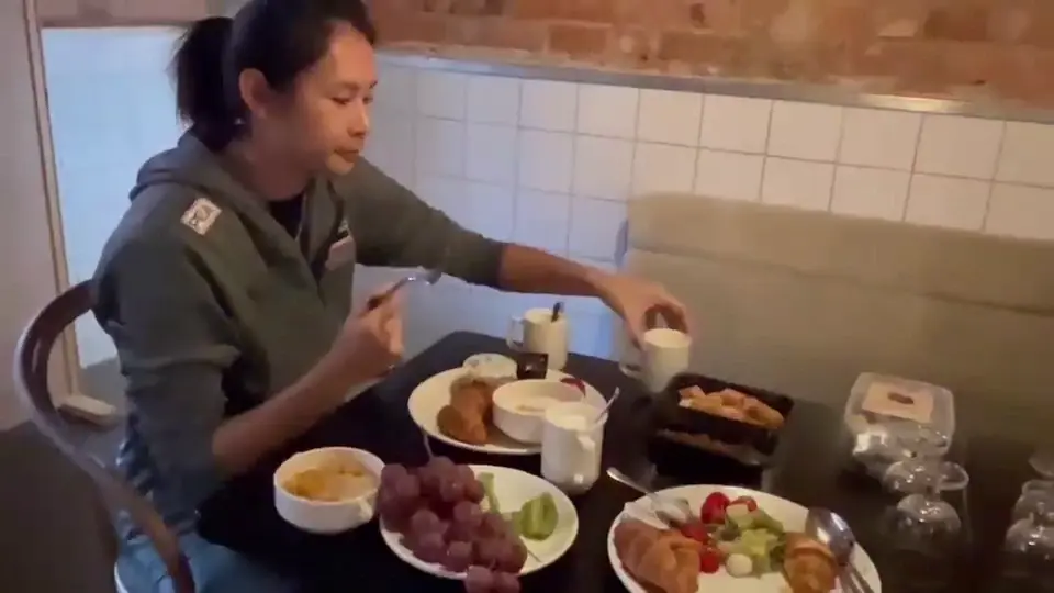 สถานทูต-คนไทยในโปแลนด์ ร่วมส่งอาหารเลี้ยง "วอลเลย์บอลสาวไทย"