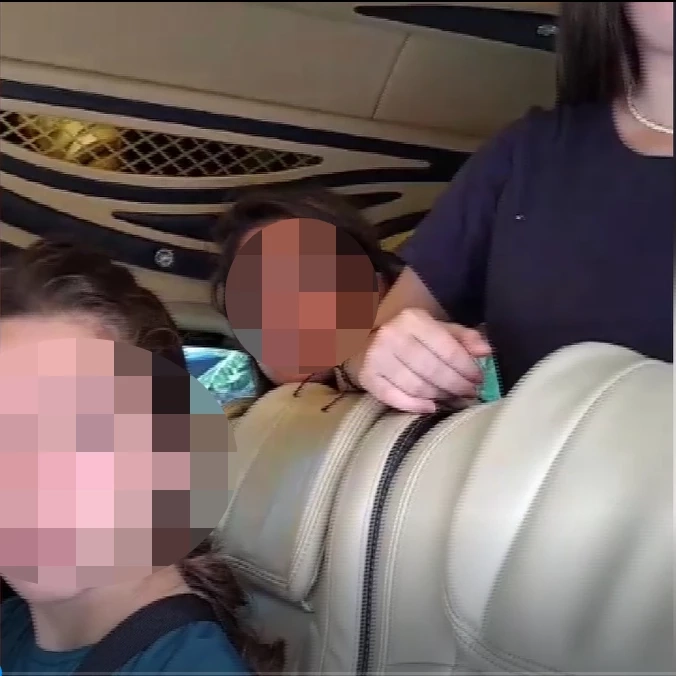 มาเฟียภูเก็ต กร่างขวางรถตู้ นทท.ต่างชาติ คาดเรียกใช้บริการผ่านแอพ (มีคลิป)