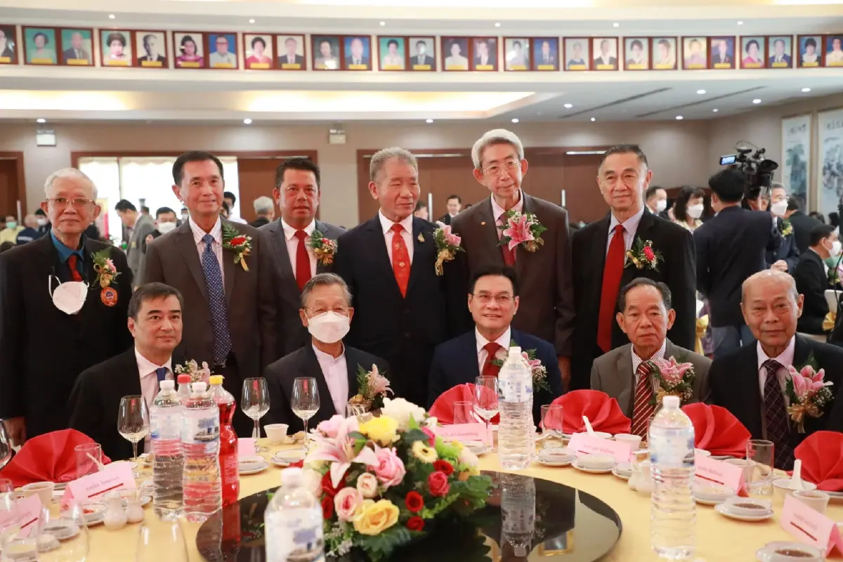 "จุรินทร์"นำทีมอดีตหน.ประชาธิปัตย์อ้อนขอคะแนนเสียงคนไทยเชื้อสายจีน