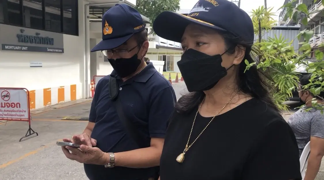 ครอบครัว “เรือโท” เหยื่อผับมรณะสุดเศร้า เดินทางไปรับศพเตรียมฌาปนกิจ
