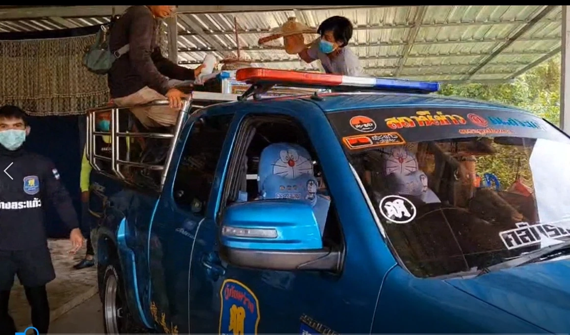 สระแก้วอ่วม น้ำล้นตลิ่งทะลักหมู่บ้าน ชาวบ้านผวาถึงขั้นต้องย้ายศพหนีน้ำ