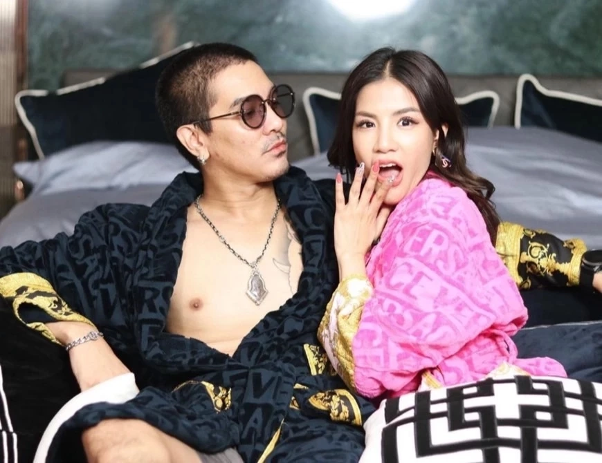 "ใบเตย -ดีเจแมน แจ้งเลื่อนยื่นหนังสือชี้แจง ปมแชร์ "Forex-3D"