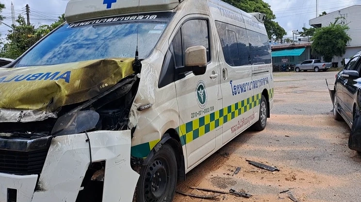 สภาพรถพยาบาลคันที่เกิดเหตุ