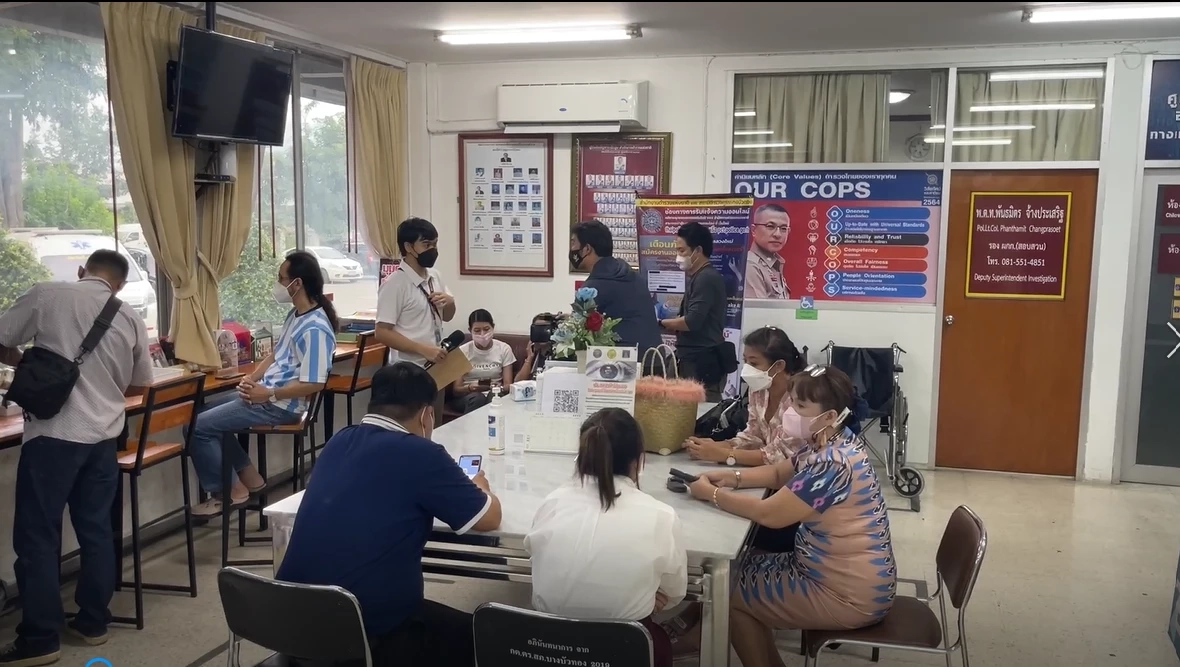 "ยาย" ไม่เชื่อ "น้องโชค" พกปืนไปโรงเรียนแล้วลั่นใส่ตัว บอกหลานเป็นเด็กดี