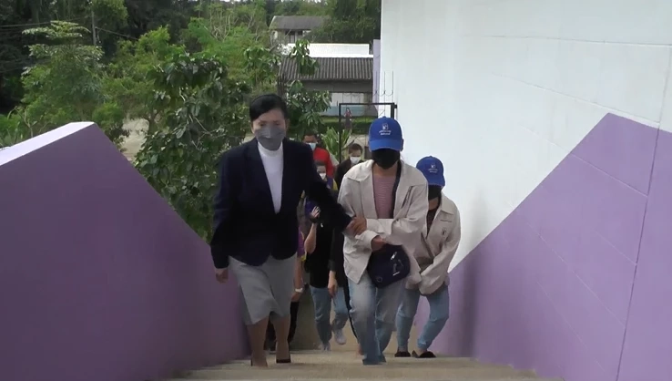 สหวิชาชีพเข้า สอบปากคำ นร.หญิง ที่ถูก นร.ชาย บุกขืนใจในหอพัก รร.ดังเพชรบูรณ์