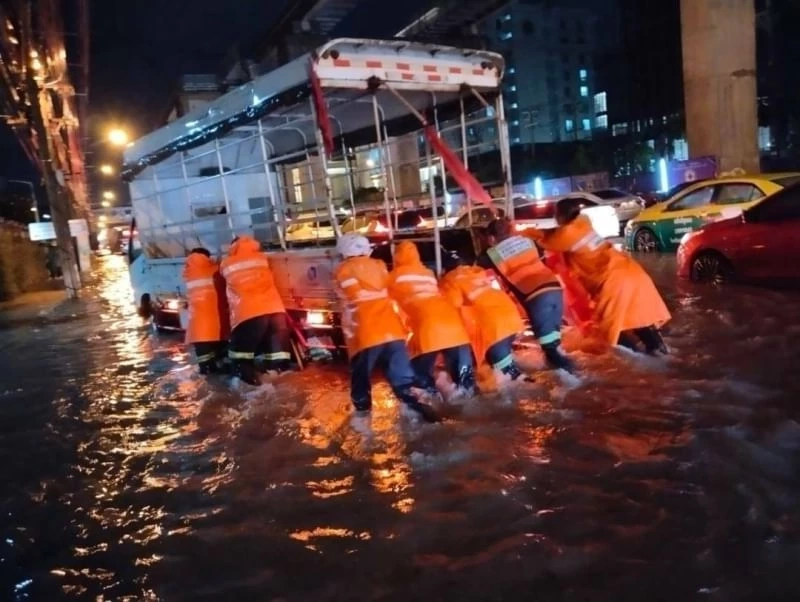 น้ำท่วม กทม.