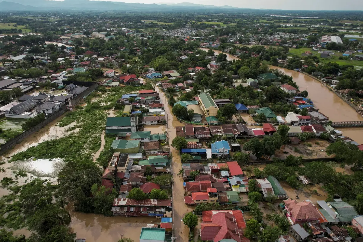 "พายุโนรู" พัดถล่มตอนเหนือของฟิลิปปินส์ เสียชีวิตแล้ว 5 ราย