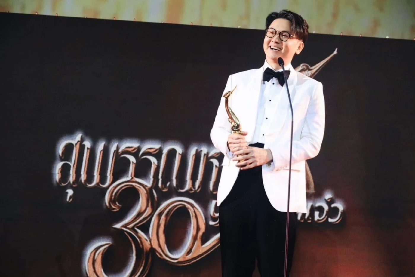 “ร่างทรง” กวาดรางวัลสุพรรณหงส์ ครั้งที่ 30 ไปถึง 13 สาขา