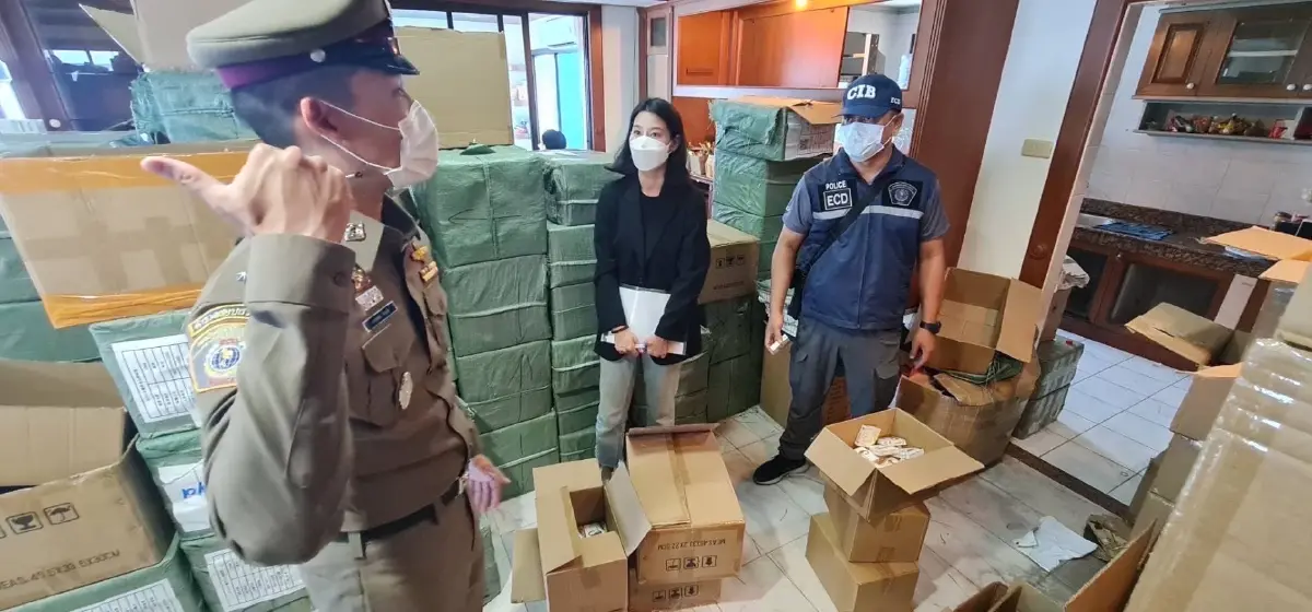จับพ่อค้าจีน-สาวไทยลอบขายเครื่องสำอางปลอม มูลค่า 40 ล้านบาท