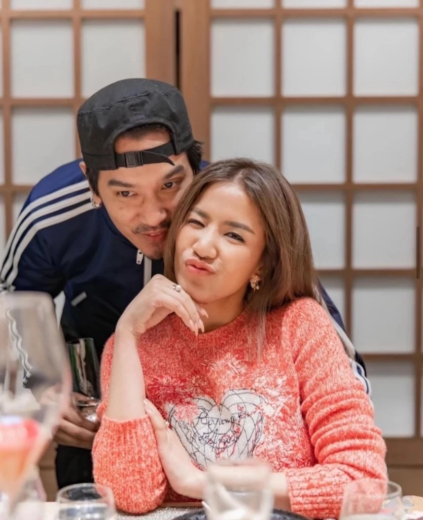 "ใบเตย -ดีเจแมน แจ้งเลื่อนยื่นหนังสือชี้แจง ปมแชร์ "Forex-3D"