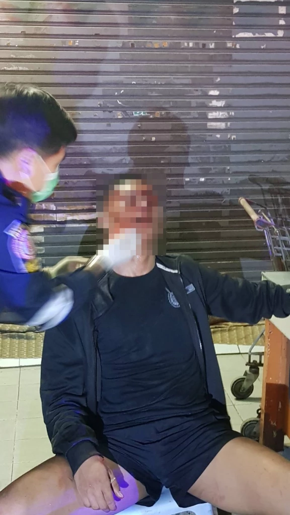 ตร.แจงกลุ่มรุมทำร้ายชายหัวเกรียน แค่ก๊วนวัยรุ่น จ่อเรียกคู่กรณีแจ้งข้อหา