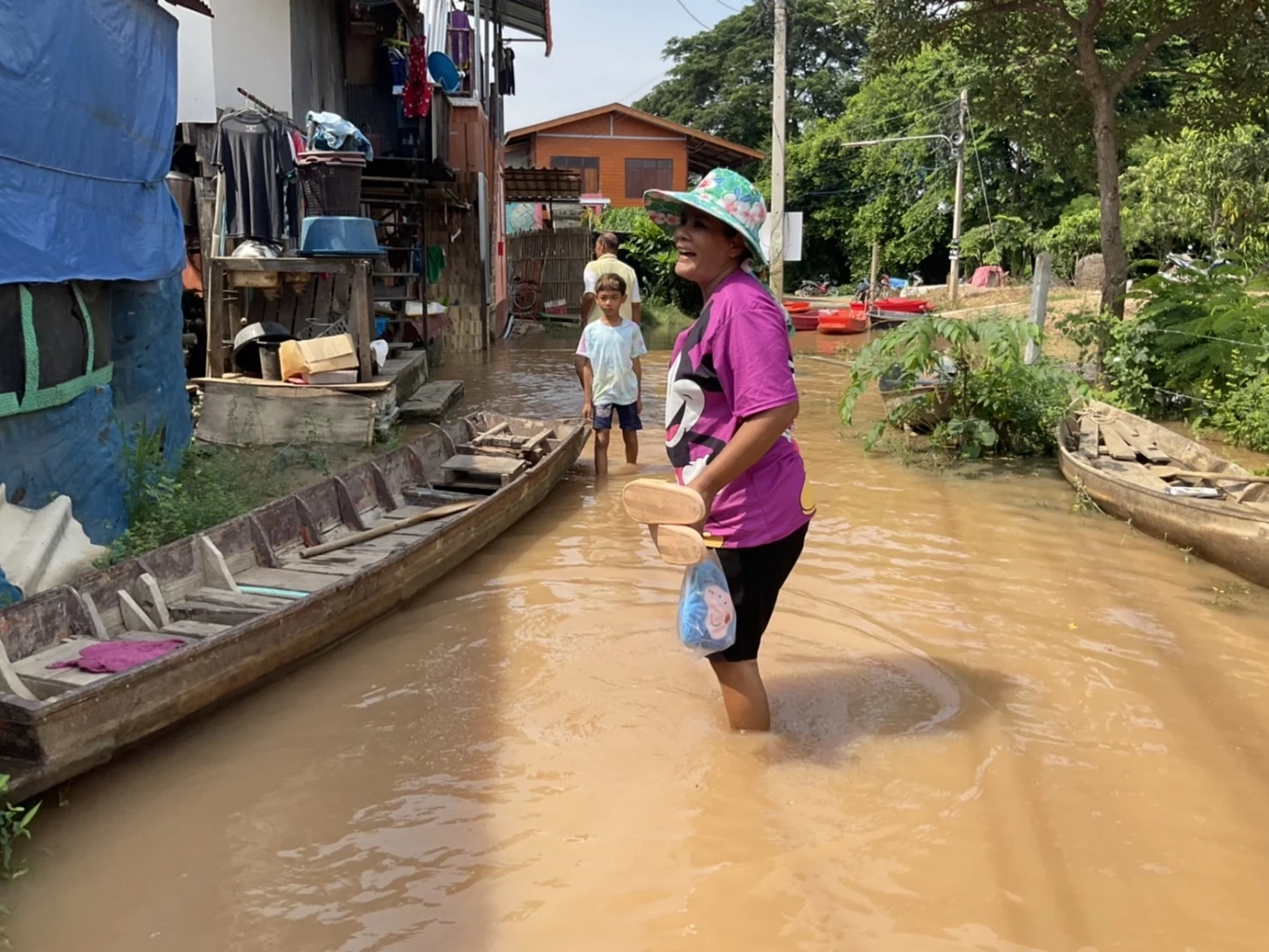 ประมวลภาพ อยุธยาน้ำท่วม 9 อำเภอ "บางบาล" อ่วม น้ำทะลักทั้งตำบล 
