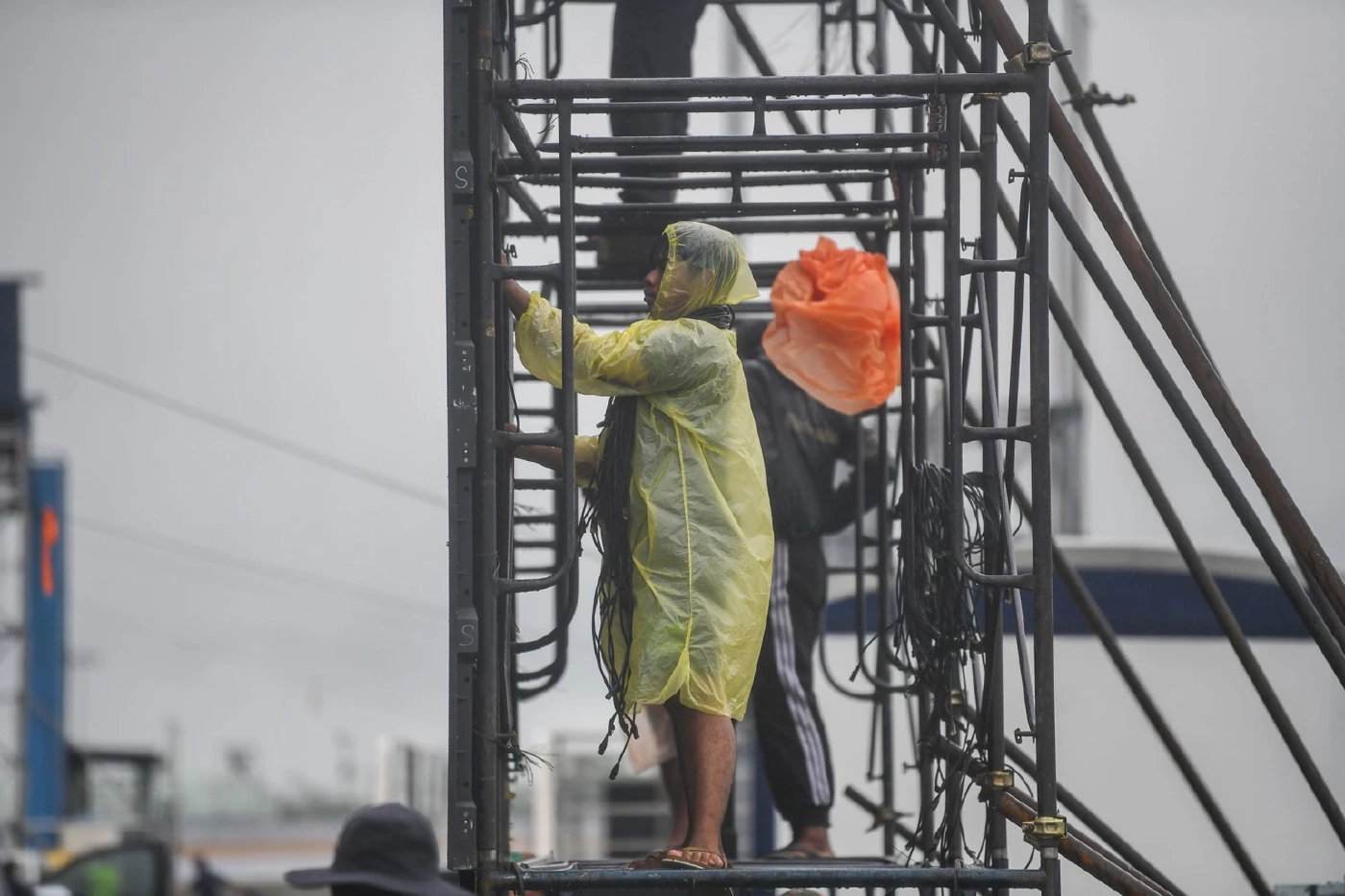 สู้ไม่ถอย! ฝ่ายจัดเร่งเตรียมพร้อมรับมือ "พายุโนรู" จ่อถล่มศึกโมโตจีพีที่บุรีรัมย์