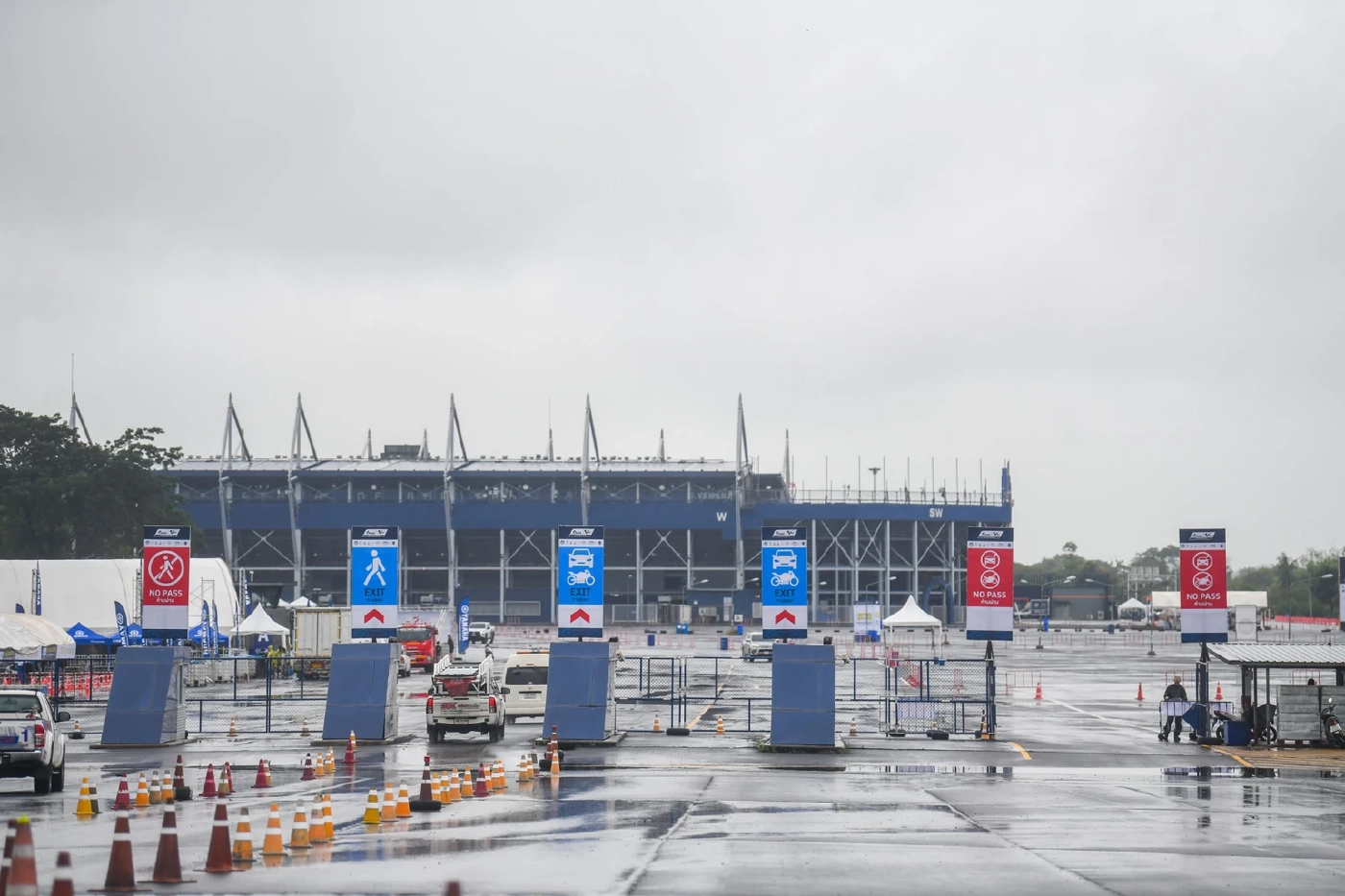 สู้ไม่ถอย! ฝ่ายจัดเร่งเตรียมพร้อมรับมือ "พายุโนรู" จ่อถล่มศึกโมโตจีพีที่บุรีรัมย์