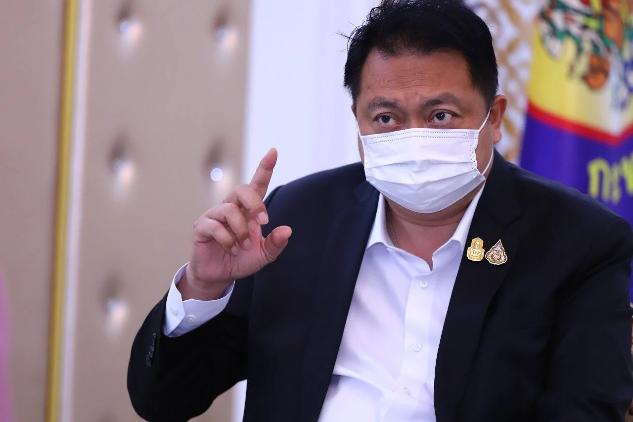 สุชาติ ชมกลิ่น รมว.แรงงาน